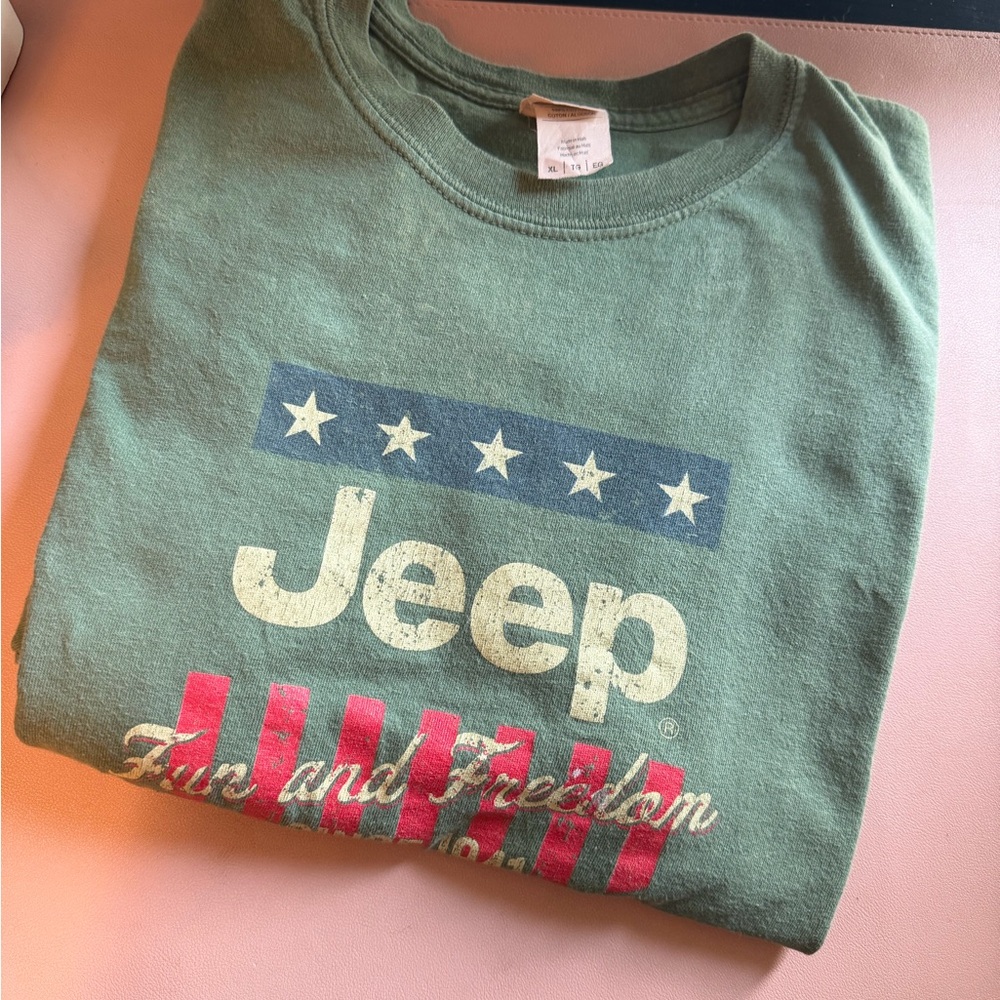 Jeep "Fun and Freedom Since 1941" Graphic Tee XL